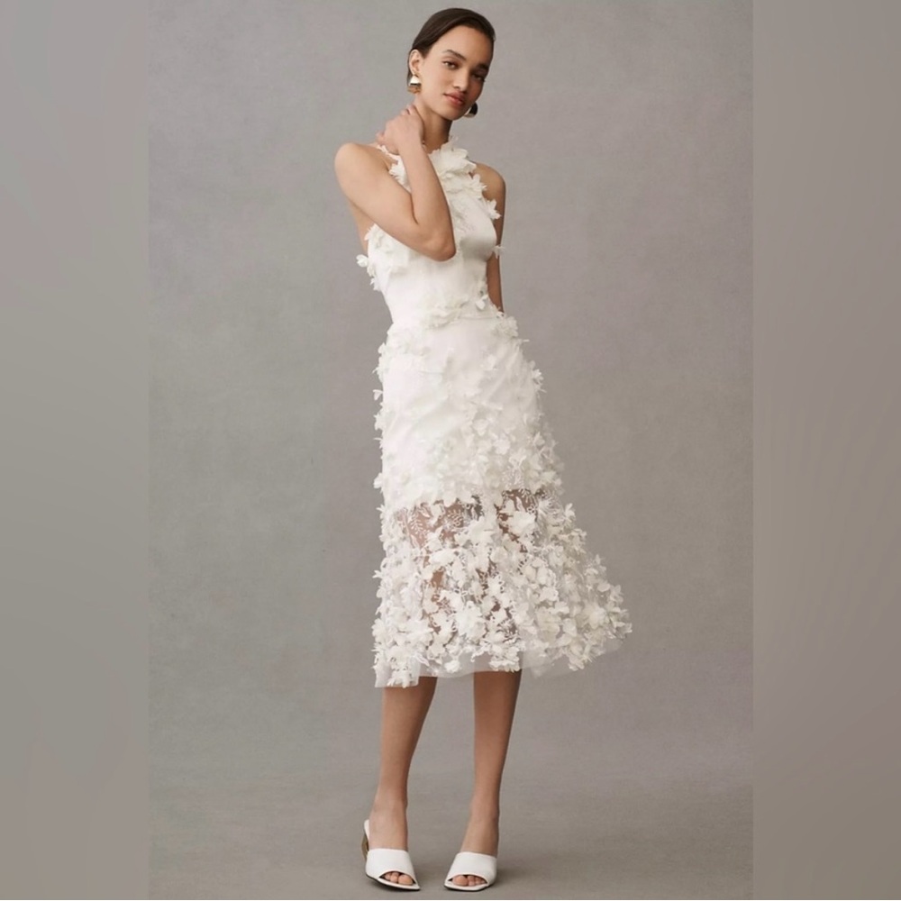 Chic Ivory Floral Lace Wedding Dress